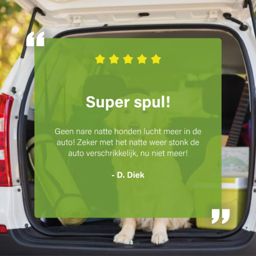 Hond in kofferbak met klantreview over EcoCar Ontgeurder