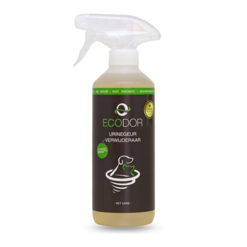 Fles Ecodor UF2000 4Pets 500ml, een krachtige urinegeur verwijderaar voor huisdieren.